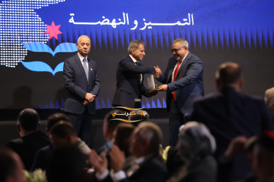 مندوبا عن الملك.. رئيس الوزراء يرعى الاحتفال بيوم الصناعة الأردنية