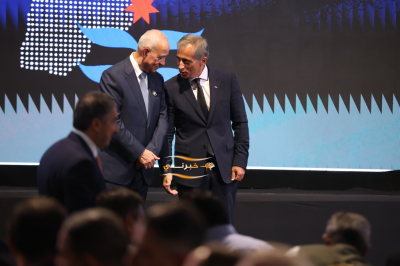 مندوبا عن الملك.. رئيس الوزراء يرعى الاحتفال بيوم الصناعة الأردنية