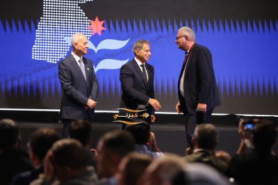 مندوبا عن الملك.. رئيس الوزراء يرعى الاحتفال بيوم الصناعة الأردنية