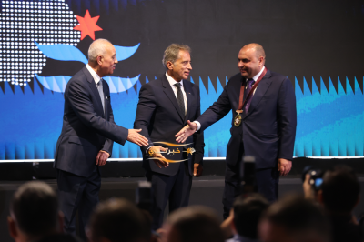 مندوبا عن الملك.. رئيس الوزراء يرعى الاحتفال بيوم الصناعة الأردنية