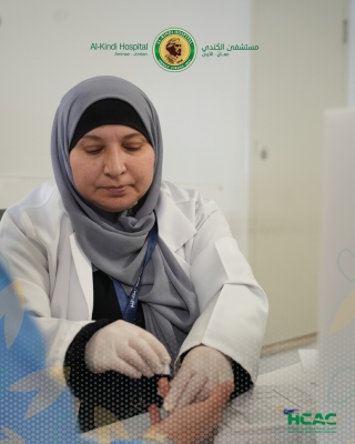 نجاح حملة التبرع بالدم في مستشفى الكندي