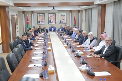 كتلة اتحاد الأحزاب الوسطية تفتح ملفات التعليم وتطالب بإصلاحات جذرية