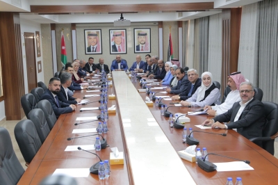 كتلة اتحاد الأحزاب الوسطية تفتح ملفات التعليم وتطالب بإصلاحات جذرية