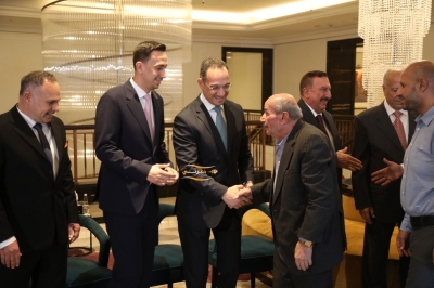 العيسوي طلب و العموش اعطى.. آل ابو دهيم و آل الحسيني نسايب - صور