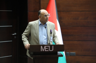 جامعة الشرق الأوسط تبث خطاب العرش السامي وتناقش دلالاته الوطنية والسياسية بين طلبتها