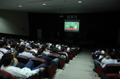 جامعة الشرق الأوسط تبث خطاب العرش السامي وتناقش دلالاته الوطنية والسياسية بين طلبتها