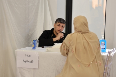 مستشفى الاستقلال ينظّم يوماً طبياً مجانياً لموظفي الأشغال برعاية الوزير أبو السمن