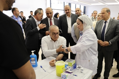 مستشفى الاستقلال ينظّم يوماً طبياً مجانياً لموظفي الأشغال برعاية الوزير أبو السمن