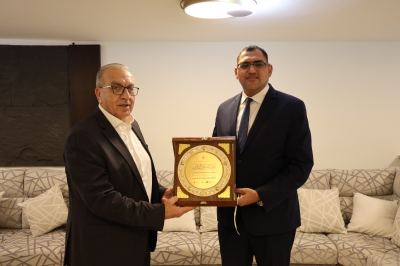 مستشفى الاستقلال ينظّم يوماً طبياً مجانياً لموظفي الأشغال برعاية الوزير أبو السمن