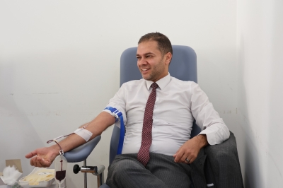 مستشفى الاستقلال ينظّم يوماً طبياً مجانياً لموظفي الأشغال برعاية الوزير أبو السمن