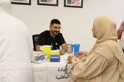 مستشفى الاستقلال ينظّم يوماً طبياً مجانياً لموظفي الأشغال برعاية الوزير أبو السمن