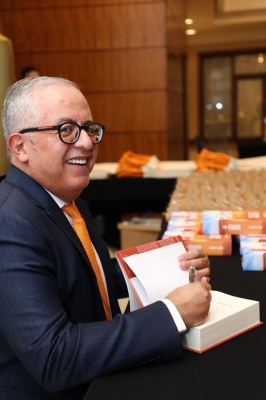 الإطلاق الرسمي لكتاب The Fixer بقلم الصحفي الحائز على جائزة إيمي أمجد تادرس