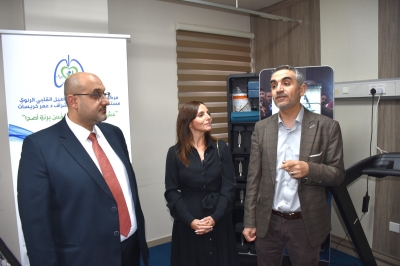 افتتاح عيادة د. يوسف زريقات لجراحة القلب في مستشفى الاستقلال - صور