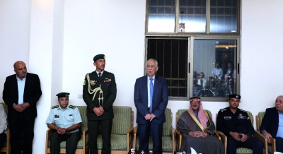 مندوبا عن الملك وولي العهد .. العيسوي يقدم واجب العزاء لـ 6 عشائر أردنية