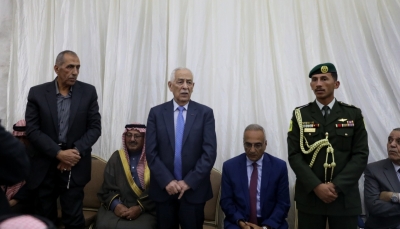 مندوبا عن الملك وولي العهد .. العيسوي يقدم واجب العزاء لـ 6 عشائر أردنية