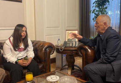 العيسوي يستقبل الطالبة بشرى في الديوان الملكي بعد موقف مؤثر  - صور