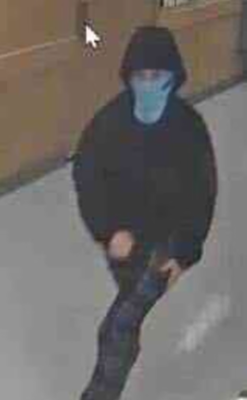 انفجار يهز جامعة هارفارد.. هجوم متعمد ينفذه ملثمان داخل كلية الطب - صور