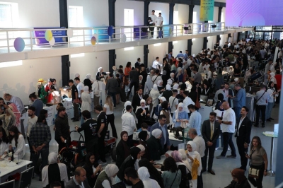 مركز الإبداع والابتكار وريادة الأعمال في عمان العربية يشارك في ملتقى الصناّع 2025 لتعزيز الابتكار وريادة الأعمال