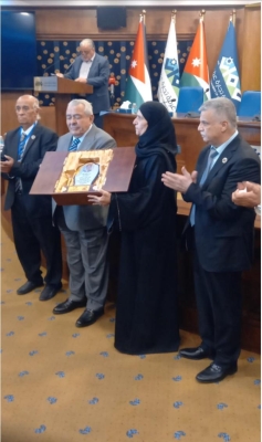 الروابدة وشخصيات إعلامية ورياضية  يؤبّنون ( عميد القادسية) حمدان