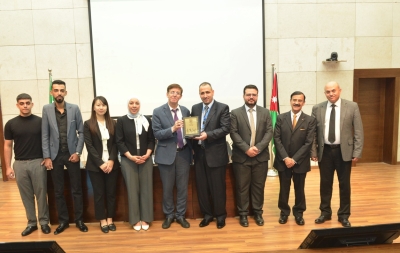 جامعة البترا تنظم محاضرة تعريفية حول شعر الطبيعة الياباني 