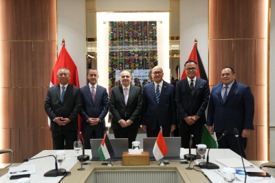 مباحثات أردنية–إندونيسية لتعزيز التعاون الاستثماري على هامش زيارة الملك لجاكرتا