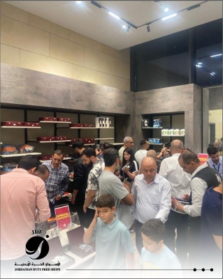 الأسواق الحرة الأردنية تطلق سوق Cash & Carry الجديد في النافورة مول العقبة