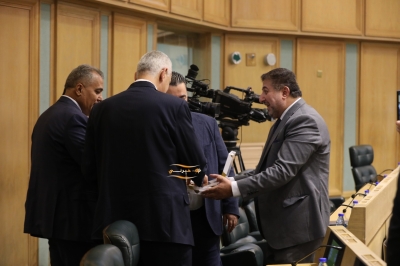 الأردن.. حلوى تحت القبة خلال مناقشة (خدمة العلم) - صور