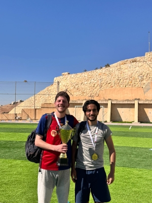 فريق طلبة كلية صيدلة عمان العربية يُتوج ببطولة كرة القدم على مستوى كليات الجامعة