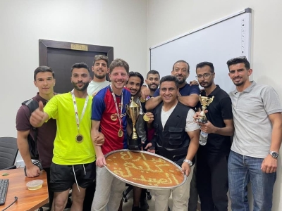 فريق طلبة كلية صيدلة عمان العربية يُتوج ببطولة كرة القدم على مستوى كليات الجامعة