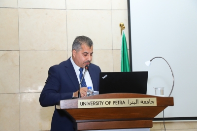 جامعة البترا تنظم اللقاء الترحيبي والتنويري لطلبة طب الأسنان وتكرم المتفوقين