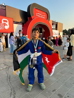 فضية عالمية للأردني سند جمعة في بطولة الجيوجيتسو بأبوظبي