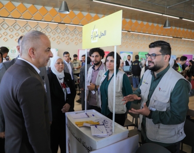 جامعة الشرق الأوسط تنظم يوم العطاء المجتمعي الثاني لتعزيز روح التطوع لدى الطلبة