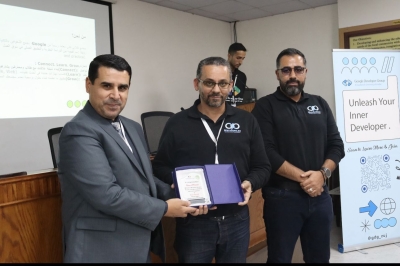 مشاركة واسعة في فعالية Gemini Day 2025  بجامعة الزيتونة الأردنية