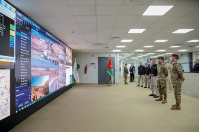 ولي العهد يفتتح غرفة القيادة والسيطرة في مركز الملك عبدالله الثاني