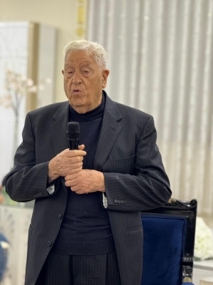 الحموري وعثمان نسايب 