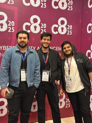 كلية تكنولوجيا المعلومات في 