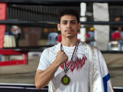 الطالب الخالدي من عمان العربية يحصل على المركز الثالث في بطولة الجنوب للرياضات القتالية