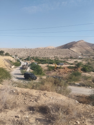 حملة لإغلاق 11 بئرا مخالفة وضبط خطوط سحب قرب سد الكفرين - صور