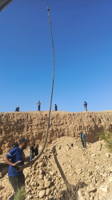 حملة لإغلاق 11 بئرا مخالفة وضبط خطوط سحب قرب سد الكفرين - صور