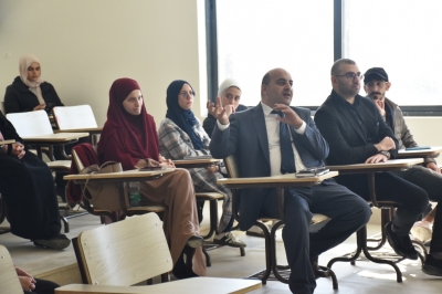 كلية التمريض في جامعة الزيتونة تنظّم محاضرة علمية حول أدوات الذكاء الاصطناعي في التمريض