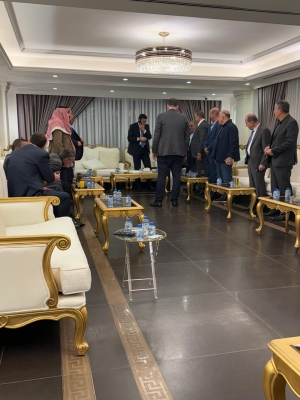 بحضور الروابدة والفايز والذهبي ووزراء وأعيان.. البطاينة يُكرّم الصفدي - صور