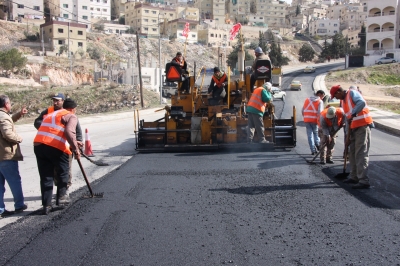 أمانة عمان : تعبيد 2.8 مليون متر مربع من الشوارع خلال 4 أشهر