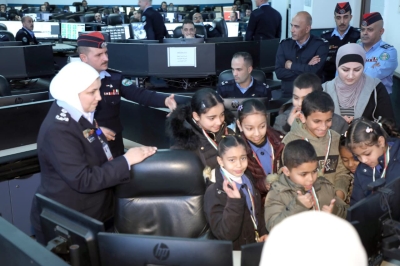 مدير الأمن العام يرعى تخريج دورة أصدقاء الأمن العام الاولى للطلاب الصم والبكم