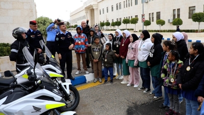مدير الأمن العام يرعى تخريج دورة أصدقاء الأمن العام الاولى للطلاب الصم والبكم