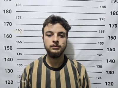 سورية: توقيف شخصين لنشر رموز النظام السابق خلال احتفالات التحرير