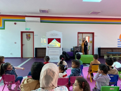 تصميم الأزياء في الزيتونة ينفّذ تجربة تدريبية مبتكرة داخل حضانة الجامعة