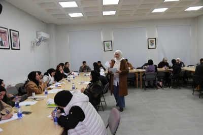 مسابقة قراءة باللغة الإنجليزية تعزّز مهارات الطلبة في كلية الآداب بجامعة الزيتونة الأردنية