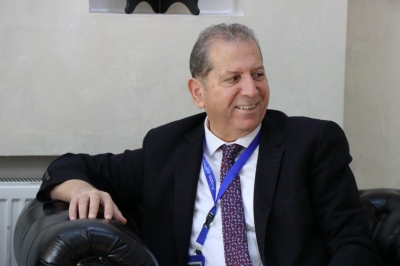 رئيس جامعة عمّان العربية يستقبل وفدًا من بلدية بيرين