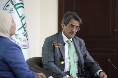 وزير الشباب يشارك في جلسة حوارية حول الشباب والعمل التطوعي في جامعة الزيتونة الاردنية