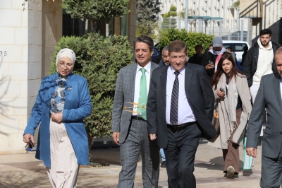 وزير الشباب يشارك في جلسة حوارية حول الشباب والعمل التطوعي في جامعة الزيتونة الاردنية